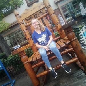 Meet your Posher, Allison